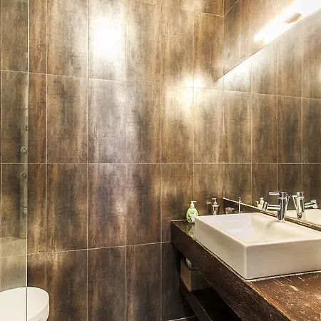 Praca Flores Апартаменти Лісабон