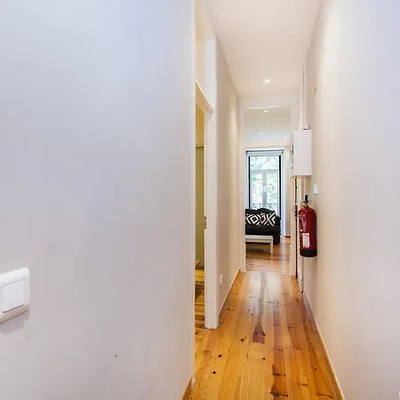 Praca Flores Апартаменти Лісабон