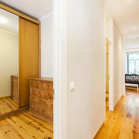 Praca Das Flores * Lisbon